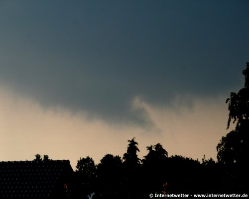  Internetwetter | So sah der Tornado von der Wetterstation Neumünster aus.